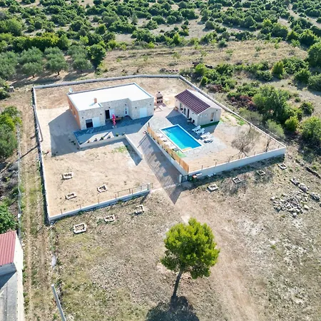 Vulelija * Benkovac